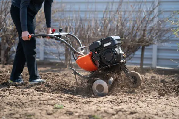 quel outil utiliser pour remplacer le motoculteur